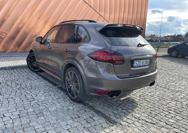 Porsche Cayenne cena 148000 przebieg: 196000, rok produkcji 2013 z Żory małe 301